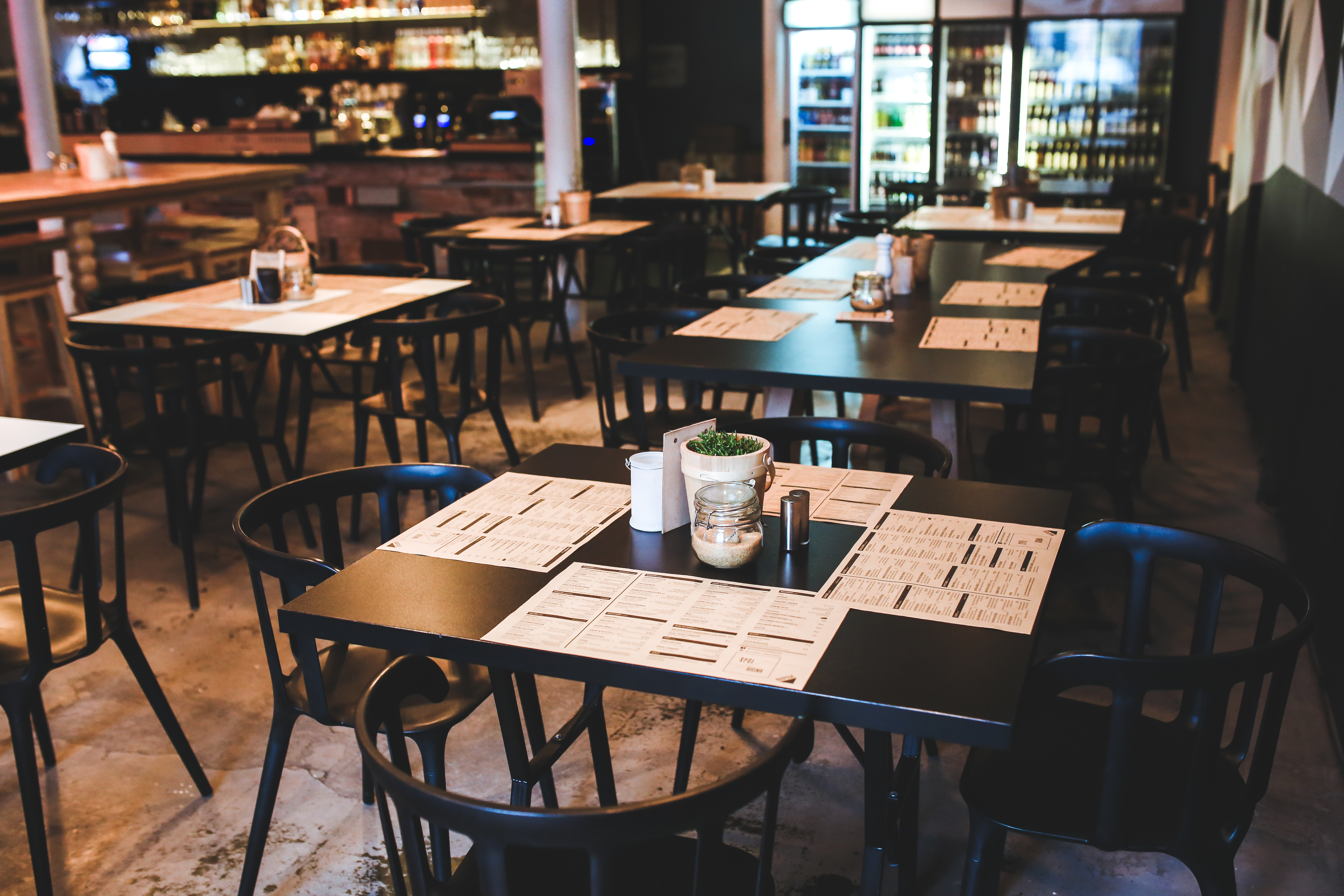 Menu-restaurant-vintage-table